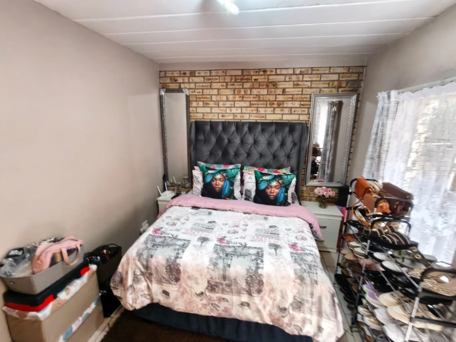 1 Bedroom Property for Sale in Rustenburg Central North West